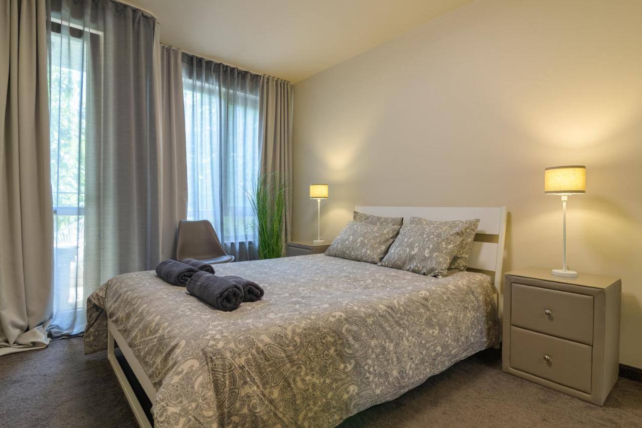 Мarelis Luxe Port Apartment Varna Exterior photo